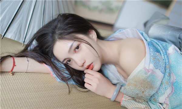 岑巩非试管代怀生子，帮助不孕不育患者家庭实现生育梦想