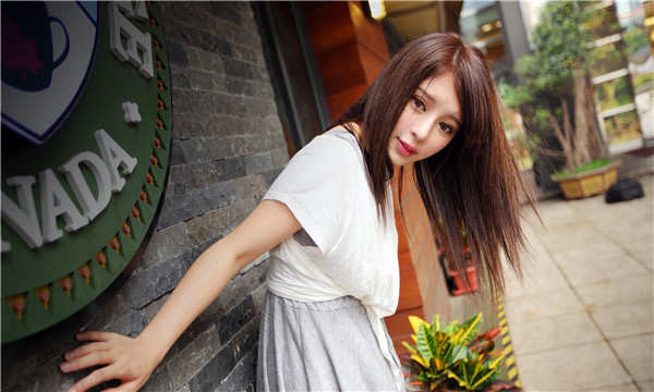 岑巩想找一个女性生孩子给报酬-｛找个女人生孩子多少钱｝